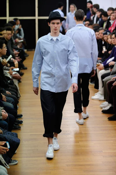 Look 37